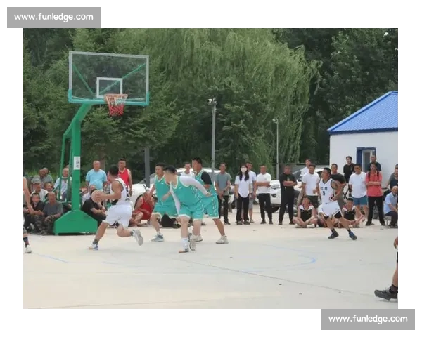 篮球比赛直播360全程高清呈现带你感受最真实的篮球赛事激烈对抗与精彩瞬间 篮球比赛直播360全程高清呈现带你感受最真实的篮球赛事激烈对抗与精彩瞬间